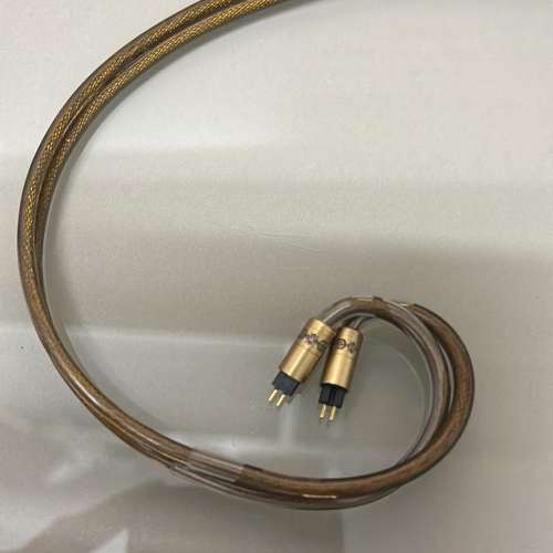 [限量1條](耳機線名:TRITON.OIL)外皮加入液態礦物油，再以醫療PVC織物包住以(目奶衣...