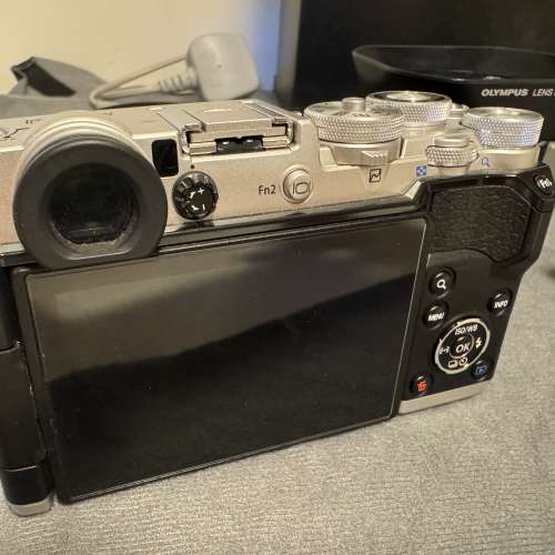 Olympus Pen-F Kit Set + Olympus 9-18mm M43鏡