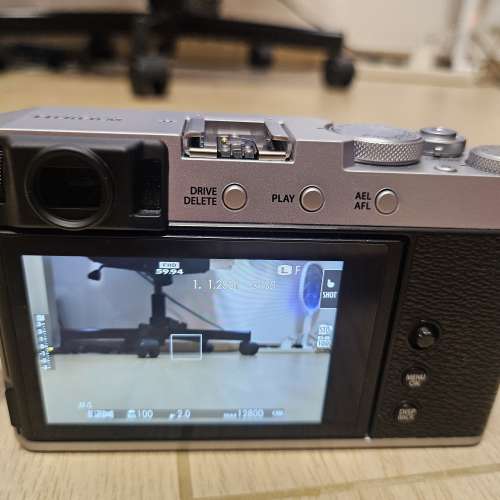 出售 富士 fujifilm x-e4 xe4 連fujinon 18mm F2