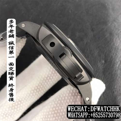 Panerai PAM438 全黑陶瓷錶 44mm