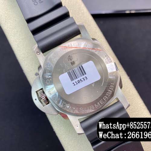 沛納海Panerai submersible PAM719 47MM 藍面