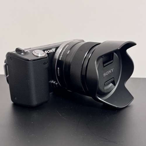 Sony NEX 5 不連鏡頭$500，連定焦35mm F1.8全套$1500