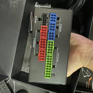 XS750 SFX 白金全模組 火牛 電源 黑色 750W