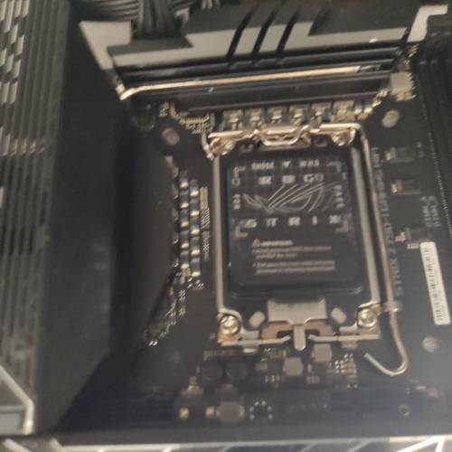 asus rog strix z790i