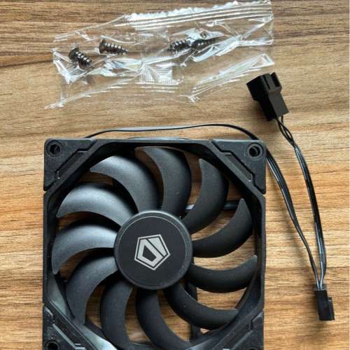 90mm PWM 機箱風扇 附細4針顯卡轉插