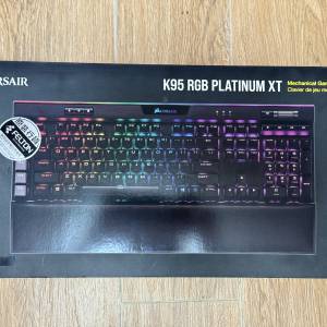 Corsair K95 RGB Platinum XT 青軸