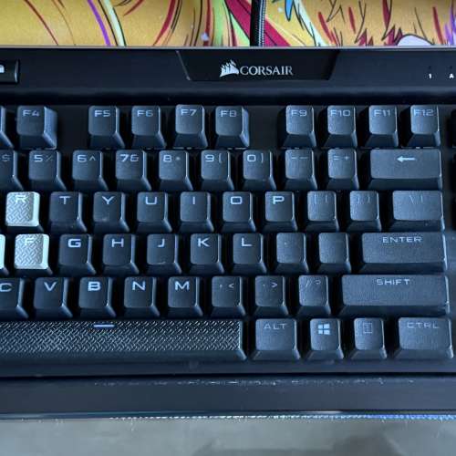 Corsair K95 RGB Platinum XT 青軸