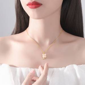 幸运四叶草项链