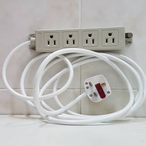 電腦拖板、整齊簡潔