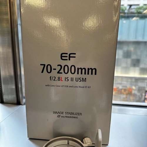 近新品 Canon EF 70-200mm f 2.8 L IS ll USM