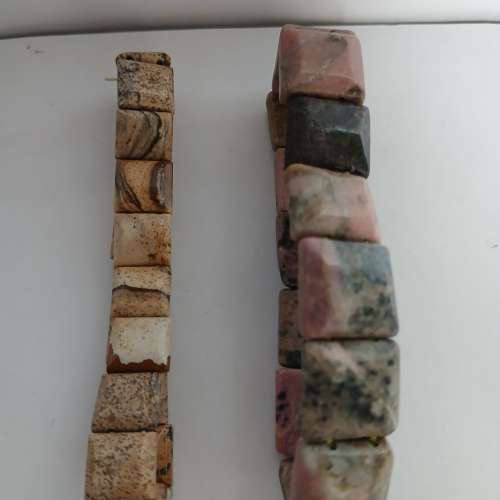 .一手六條雜石手串，清理古舊存貨六條共售300元。 no.D10.6.25