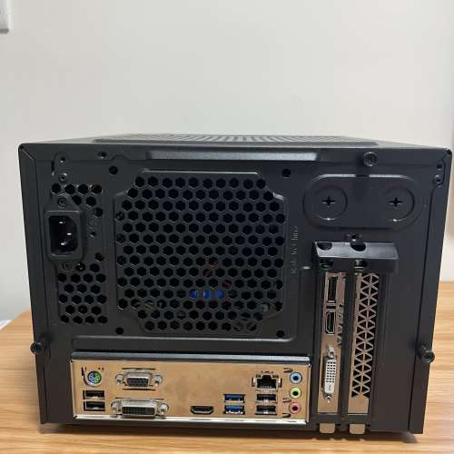 電腦 i5-8400 GTX1660Ti