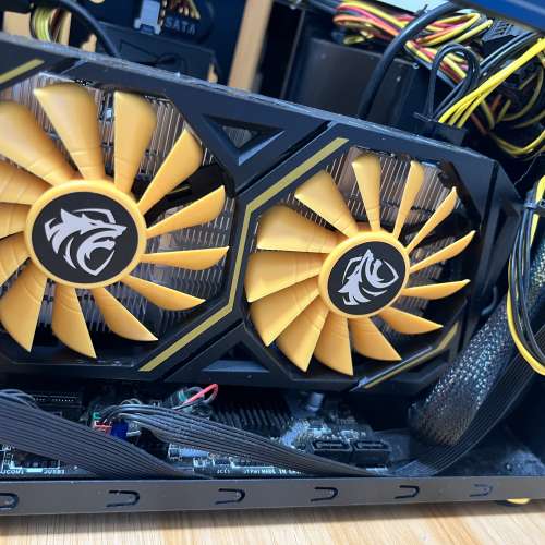 電腦 i5-8400 GTX1660Ti