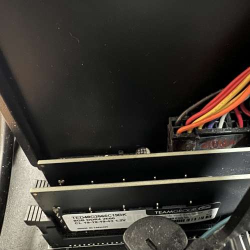 電腦 i5-8400 GTX1660Ti