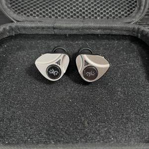 Elysian Acoustic lab Apostle