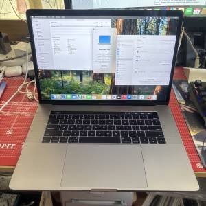 Apple MacBook Pro 15 [2017] (獨顯 / 7代四核 i7 / Touch Bar / MacOS 15 Sequoia...