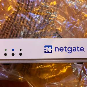 Netgate 2100 MAX Security Gateway 防火牆, pfSense+ 終身路由器 UK原廠英制三腳 ...