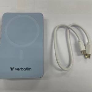 Verbatim 10000mah 磁吸充電器淺藍