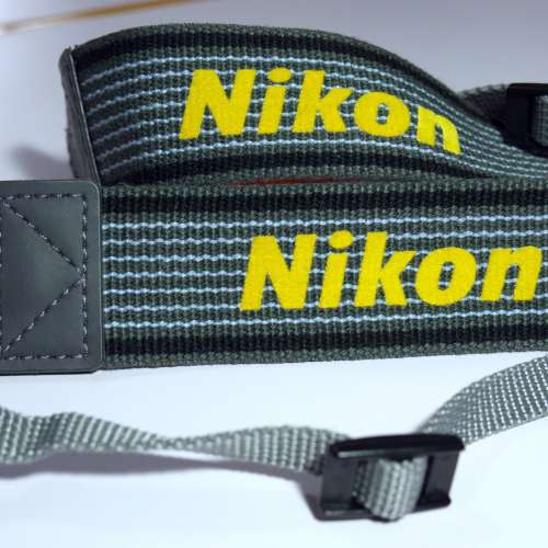 Nikon相機帶2條