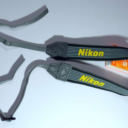 Nikon相機帶2條