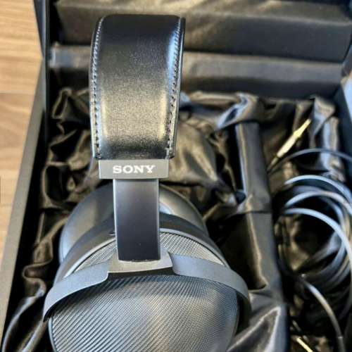 Sony MDR-Z1R