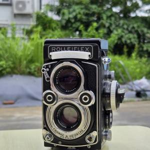 Rolleiflex 75mm 3.5F Schneider Xenotar 連小量原廠配件(皮套帶Hood,Rolleinar 1)