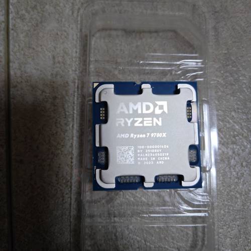 AMD 9700X 99新有保
