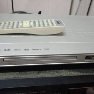 DVD 機和收音機，兩部着到機，但冇試過是否正常，零件出售$150(兩部)