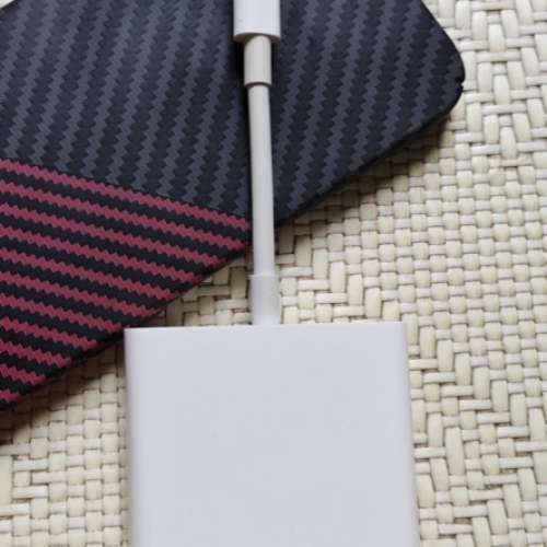 [FS誠放] 【99%新】白色 Apple iPhone USB-C Digital AV Multiport Adapter 轉換器 ...