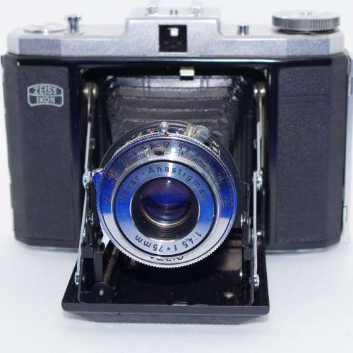 Zeiss Ikon NETTAR 6x5 folding camera