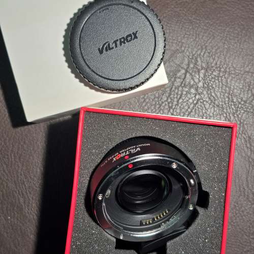 Viltrox EF-FX2 (AF 0.71x 減焦增光)自動對焦轉接環