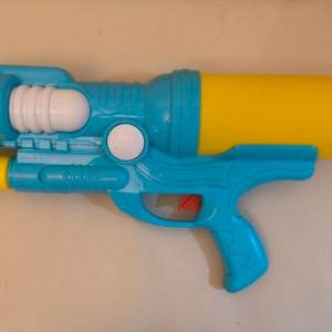 90%NEW 潑水節 玩具水槍 Water Blaster Super Soaker   47cm
