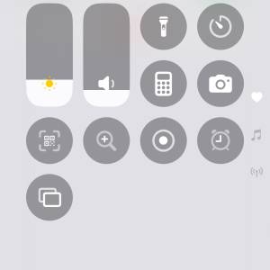 80%新 I Phone 14 pro 黑色iOS 18.4.1（512GB)
