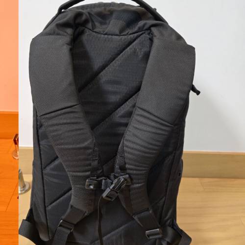 EVERGOODS CIVIC HALF ZIP 26L