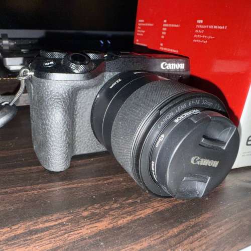 Canon M6 mark II EFM 32 f1.4