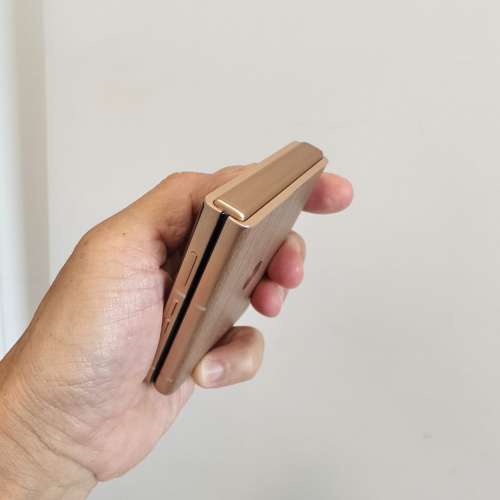 Moto razr 60 ultra 16+256G 99.9% new