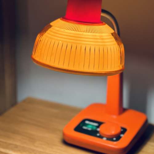 出售 昭和時期 SHARP 座枱燈一箋，100%正常，整體99%新，款式經典，此燈特別之處，...