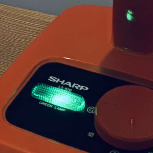 出售 昭和時期 SHARP 座枱燈一箋，100%正常，整體99%新，款式經典，此燈特別之處，...