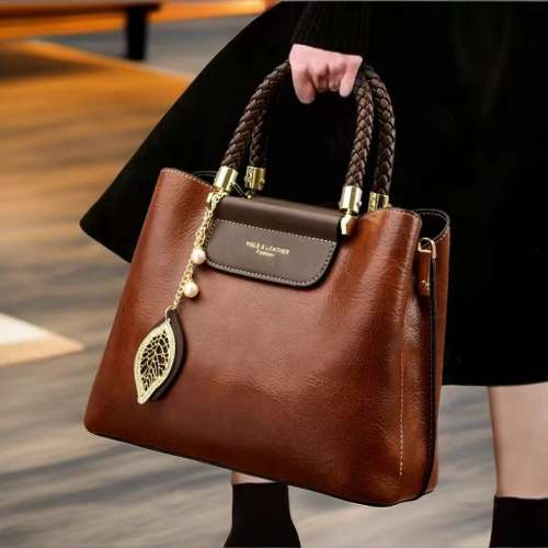 2025新款时尚大容量单肩包