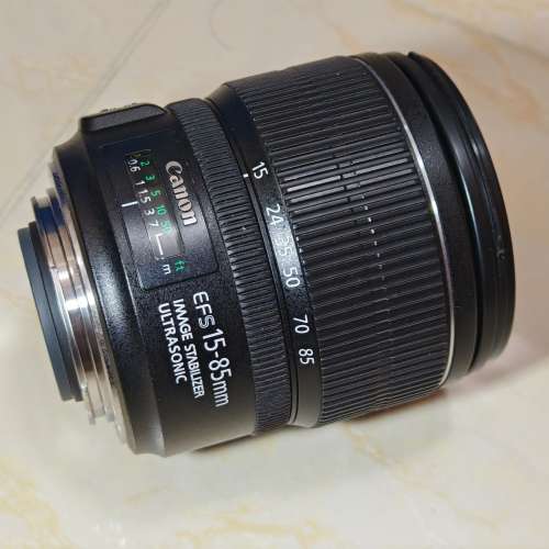 Canon EF-S 15-85mm f/3.5-5.6 IS