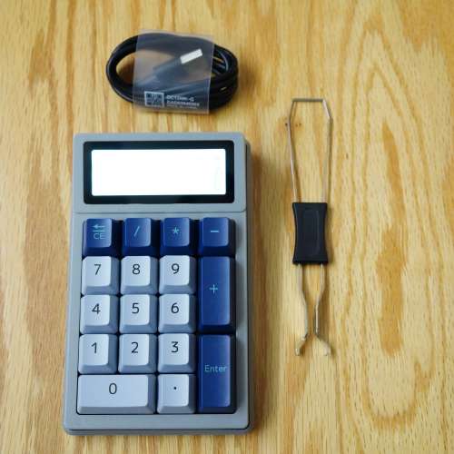 Denten 2-in-1 Calculator & Numpad Red Switch 軸計算數數字鍵盤 二合一 藍牙 Typ...