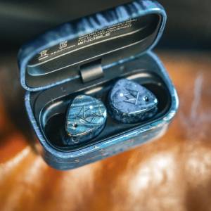 Noble Audio FoKus Prestige Ocean Blue