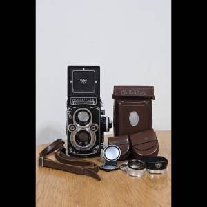 Rolleiflex 75mm 3.5F Schneider Xenotar 連小量原廠配件(皮套帶Hood,Rolleinar 1)