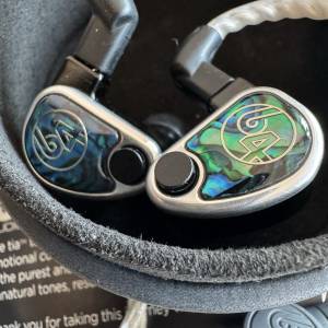 64 Audio NIO 1圈8鐵混合單元耳機