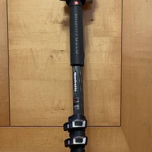 99.99%新 Manfrotto + Leofoto 炭纖單腳架
