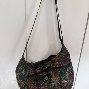 GREGORY SHOULDER BAG 9成新