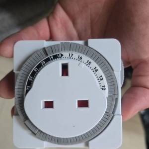 定時開關電源插座 . timer switch power socket
