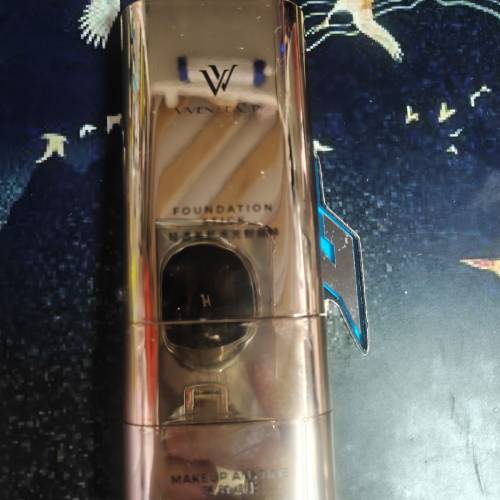 全新水漾輕透美肌雙頭粉底棒