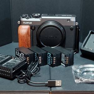 Fujifilm GFX 50R + Smallrig L-Bracket 木柄