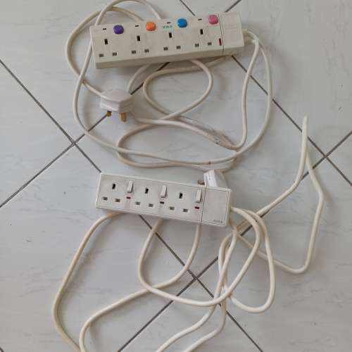 電線拖板